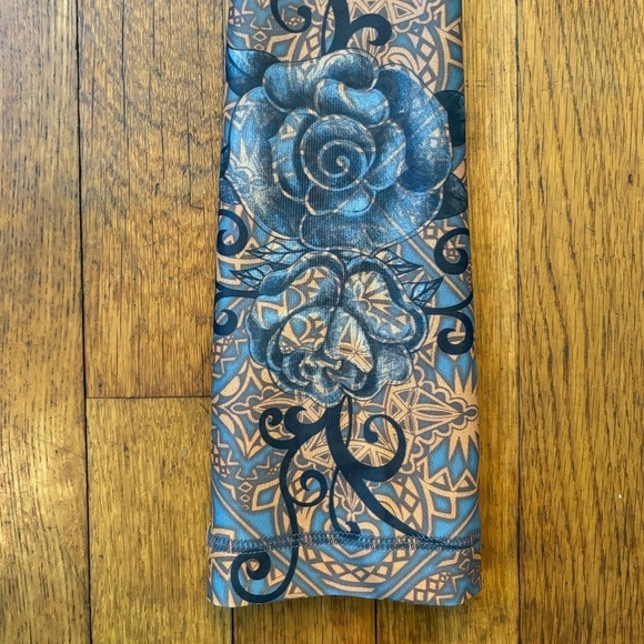 Niyama Sol Dancing Beauty Leggings - Picture 3 of 5